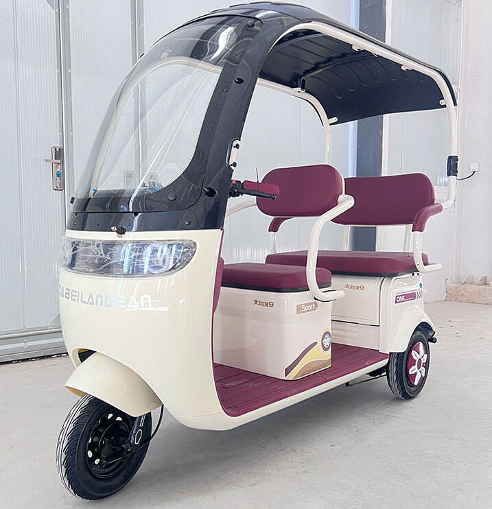 Triciclo elétrico de passageiros TKW-GD03