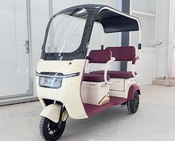 Triciclo elétrico de passageiros TKW-GD03