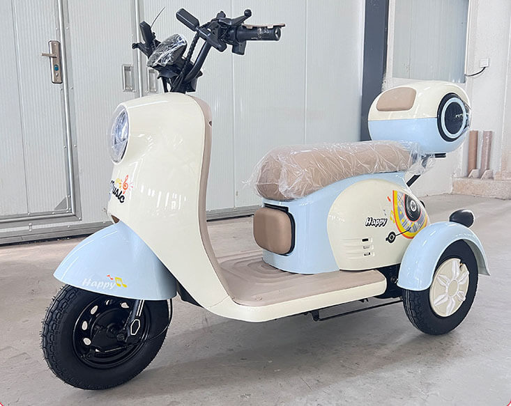 Triciclo elétrico de passageiros TKW-GD05