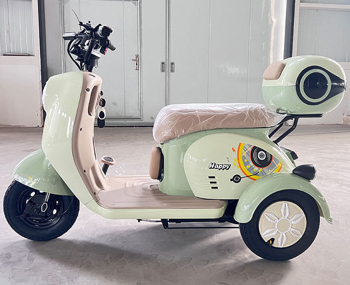Triciclo elétrico de passageiros TKW-GD05